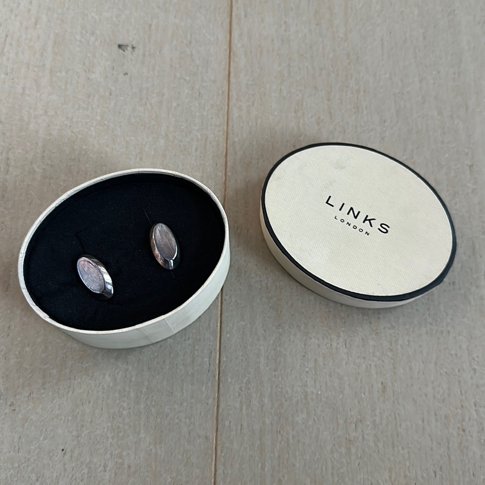 Links of London oval cuff links